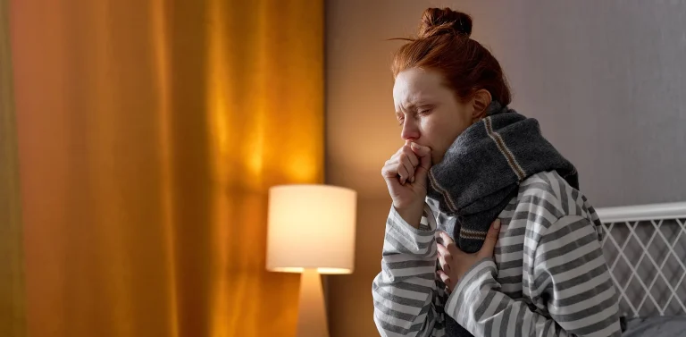 Męczący kaszel suchy w dzień i w nocy – jak dobrać odpowiednie wsparcie?